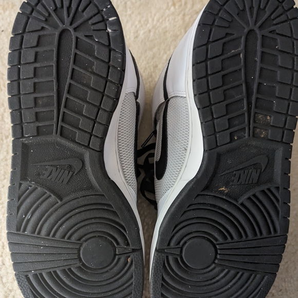 Nike Dunks - Picture 4 of 4